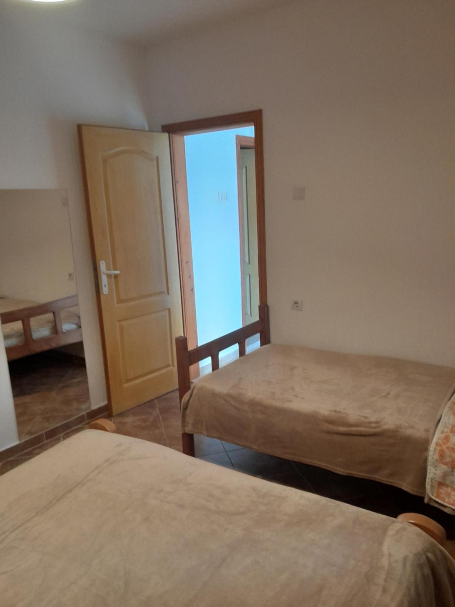 Apartment Jelaca Herceg Novi Exterior foto