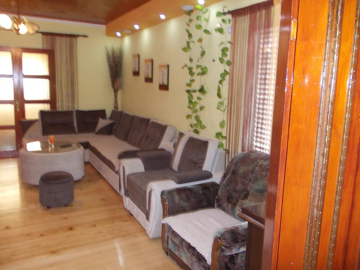 Apartment Jelaca Herceg Novi Exterior foto